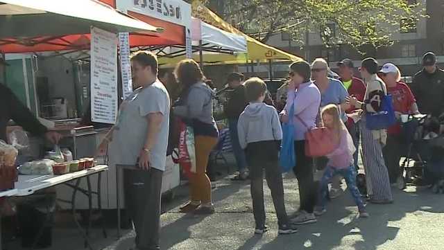 First day of the Farmers Market season draws hundreds to the Old Market - Vimarsana News