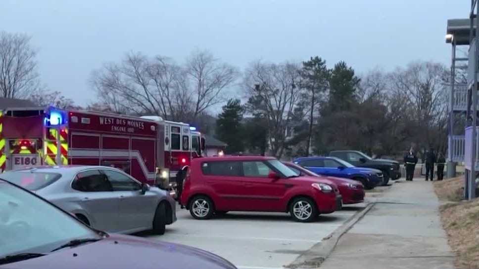 Authorities say West Des Moines man will survive pit bull attack