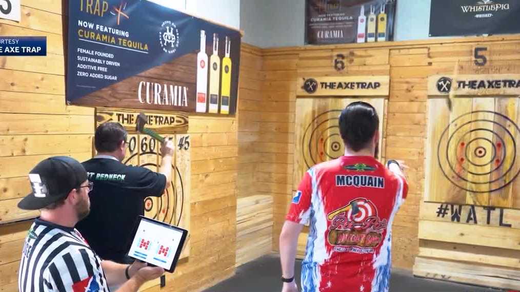 Axe and knife-throwing competition in Winter Park