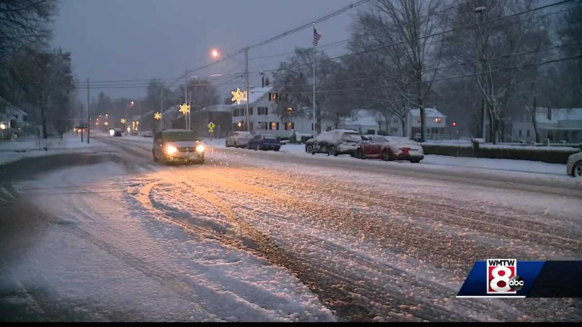 At the peak of Saturday's storm, CMP says 230,000 customers lost power