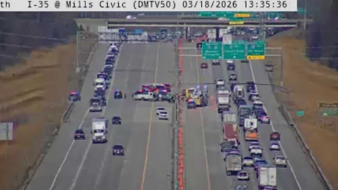 UPDATE: 1 dead, 2 injured in wrong-way crash on I-35 in West Des Moines