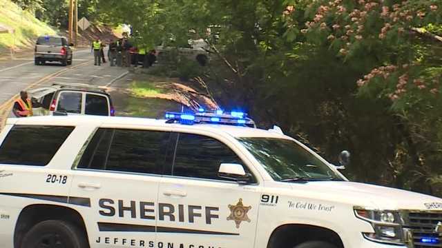1 dead, 2 injured after car wreck on Carson Road in Center Point - Vimarsana News