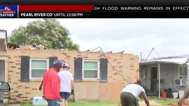 'It's all about family': Community steps up to help after Houma family loses roof in storms