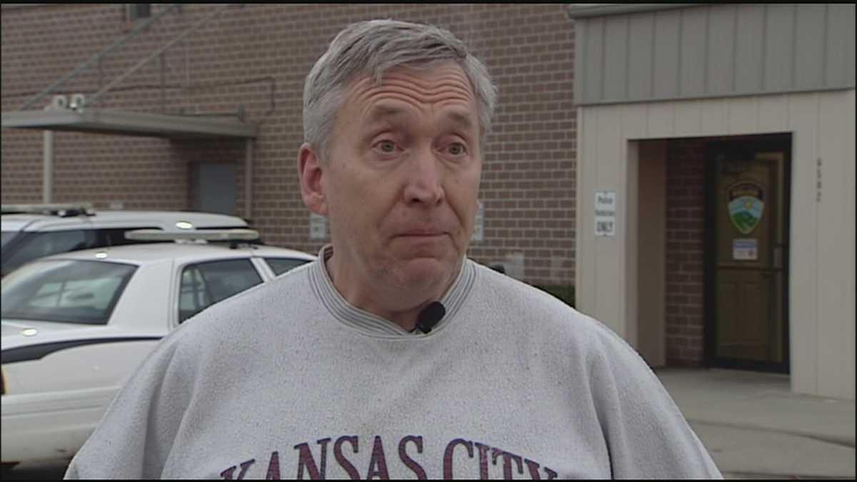 Pleasant Valley mayor describes officer's trafficstop shooting