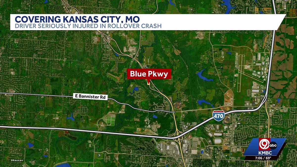 KCPD investigating crash on Blue Parkway near Lee's Summit