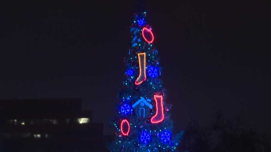 Christmas Plays In Sacramento 2022 Theatre Of Lights Returns To Old Sacramento After Tree Lighting On Wednesday