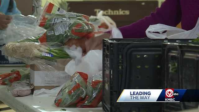 Food distribution helps nearly 200 families in Kansas City - Vimarsana News