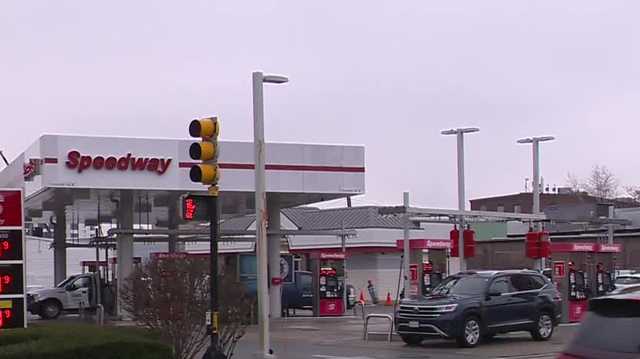 Who pays when gas station mixes up unleaded, diesel gas damaging your car? 