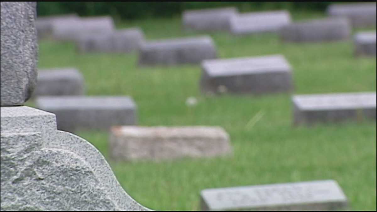 Cemetery flag fight comes down to heritage, hate