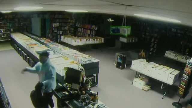 Search for suspect in burglary of beloved Sacramento County comic book store - Vimarsana News