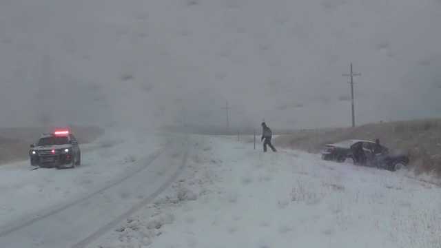 Cars slide off roads due to winter weather in northwest Oklahoma - Vimarsana News