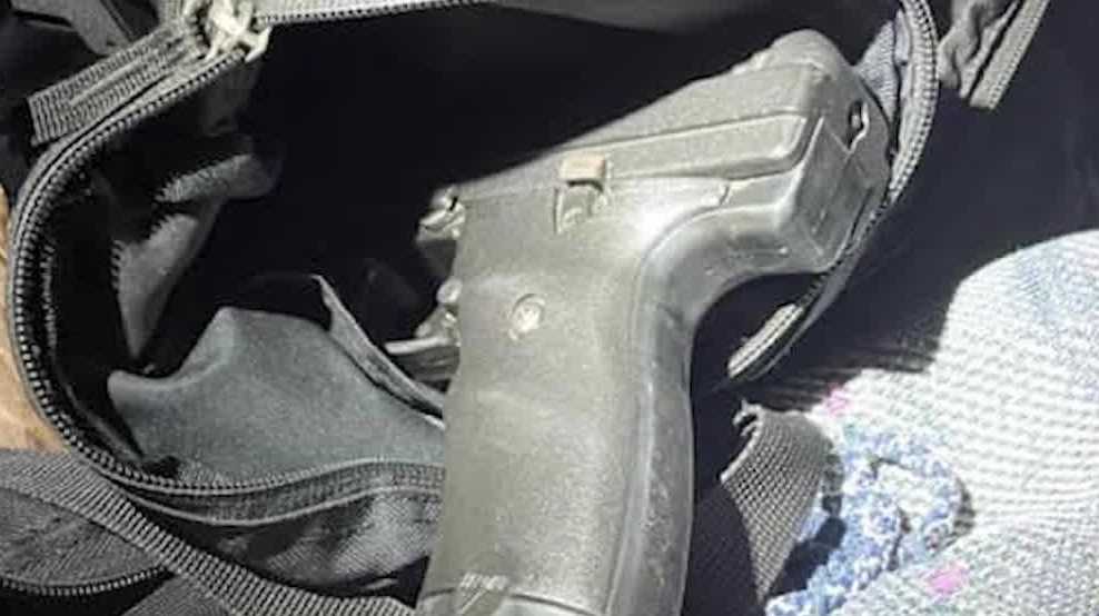 Omaha teen allegedly brought loaded, stolen gun community center - Vimarsana News