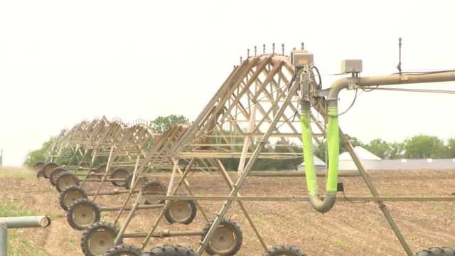 Nebraska farmers face down high fertilizer and fuel costs, turbulent weather