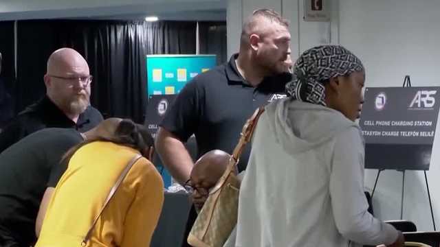 More than 200 Americans rescued by Florida from violence in Haiti - Vimarsana News