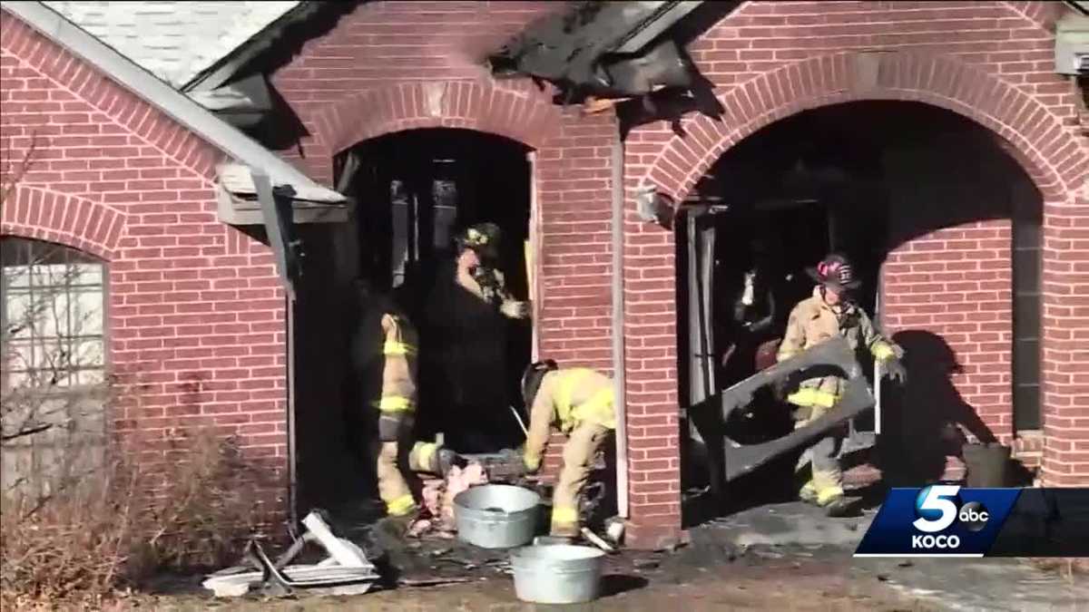 Man dies after fire sparks at SE Oklahoma City home