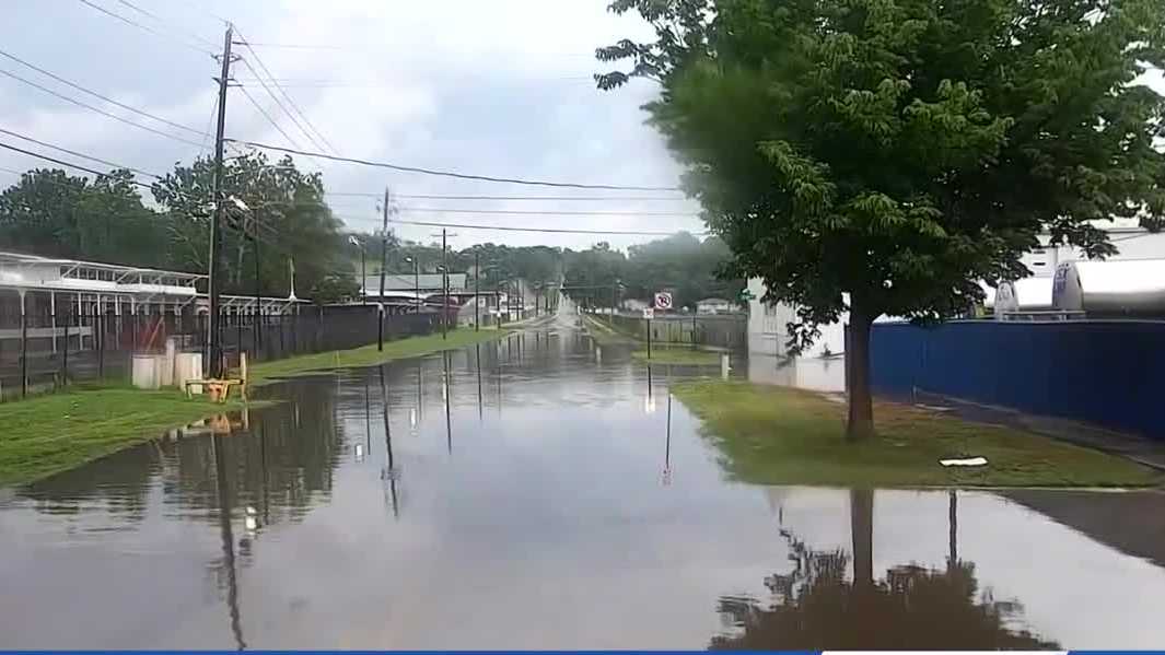 Des Moines police respond to storm-related calls after flooding - KCCI