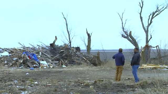 Iowa family thankful for their safety after storm rolled through - Vimarsana News