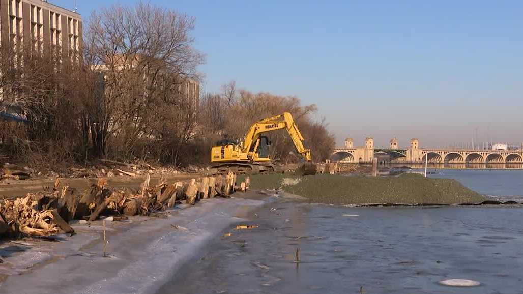 Crews reconstructing tidal system in South Baltimore restore ecosystem