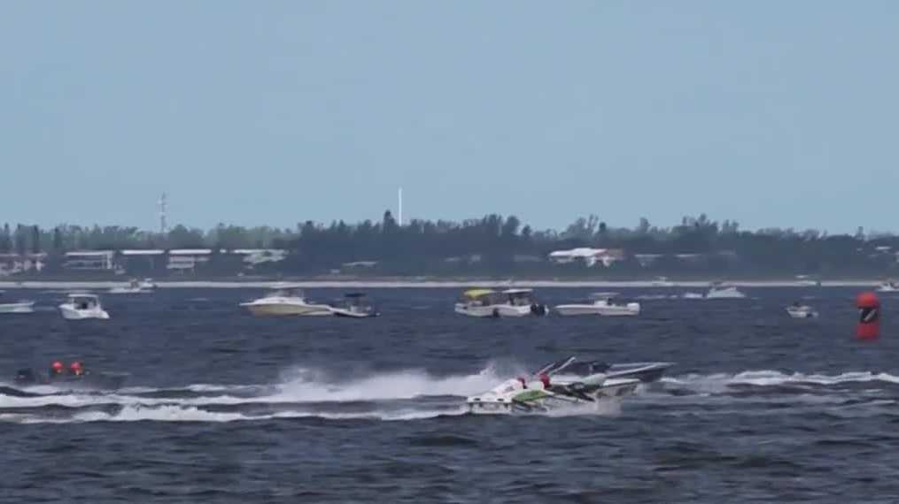 Fort Myers Beach town leaders consider waivers for Roar Offshore event