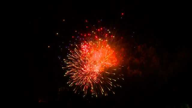 Hear Yankee Doodle Pops concert and watch the fireworks