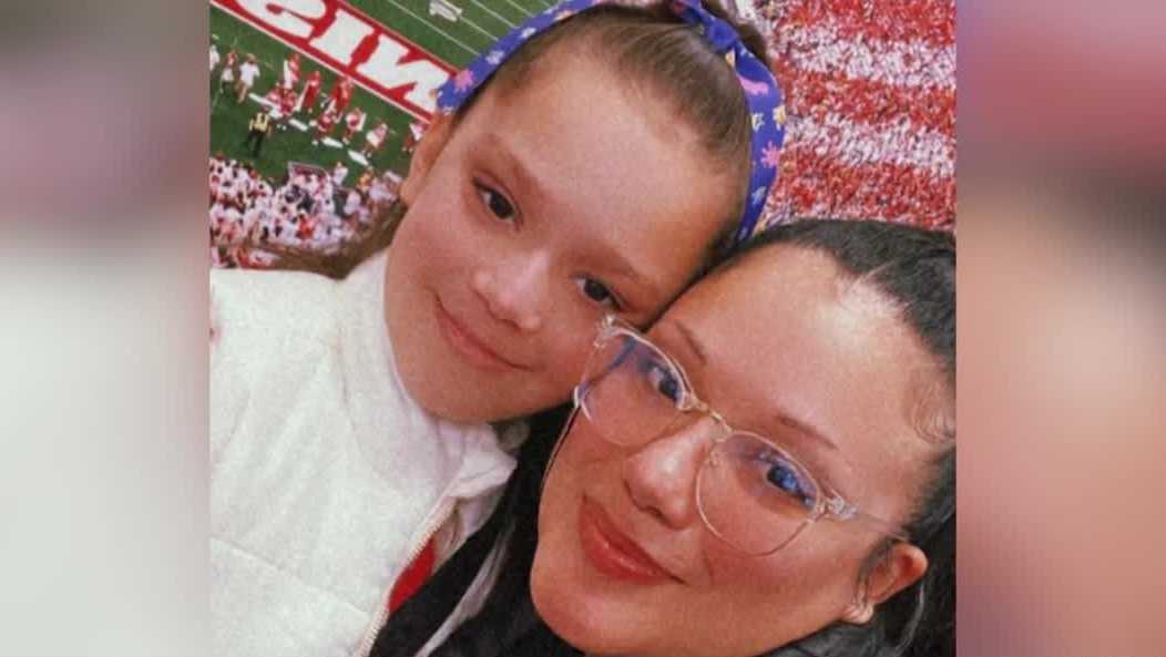 Mother in ICU after throwing daughter out of burning apartment