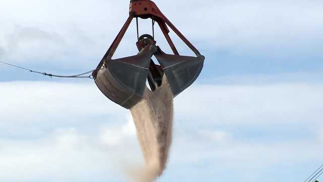 Rock salt to treat Mass. roads arrives from half a world away - Vimarsana News