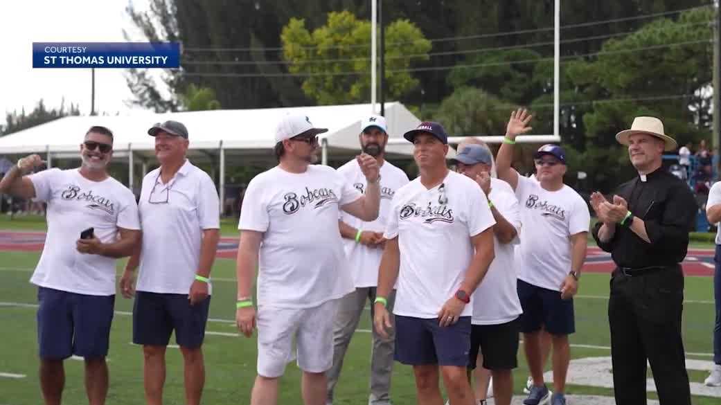 St. Thomas University honors 1996 baseball team during homecoming weekend