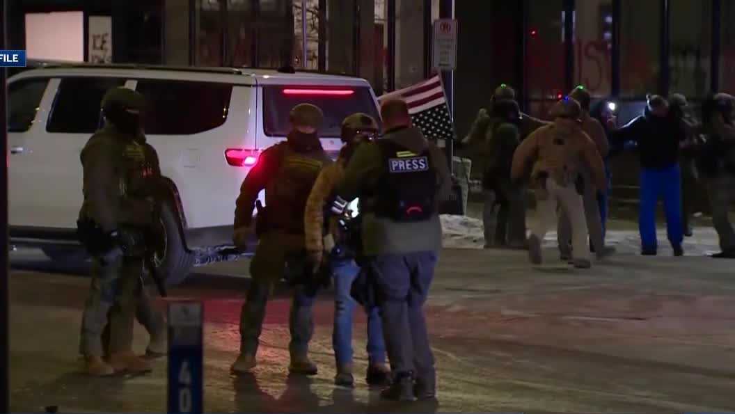 Burlington city leaders call on Vermont's congressional delegation to limit ICE's authority