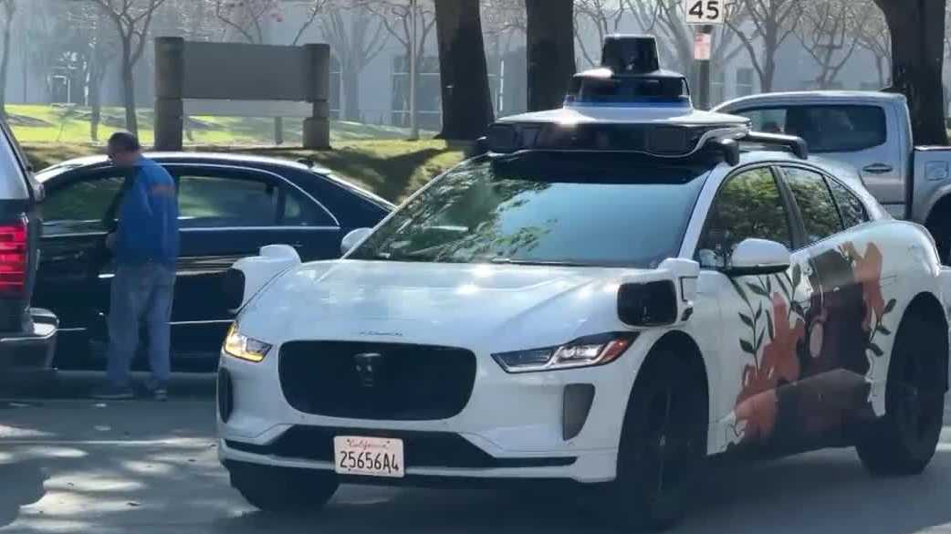 Super Bowl fans can try out self-driving cars while visiting Bay Area