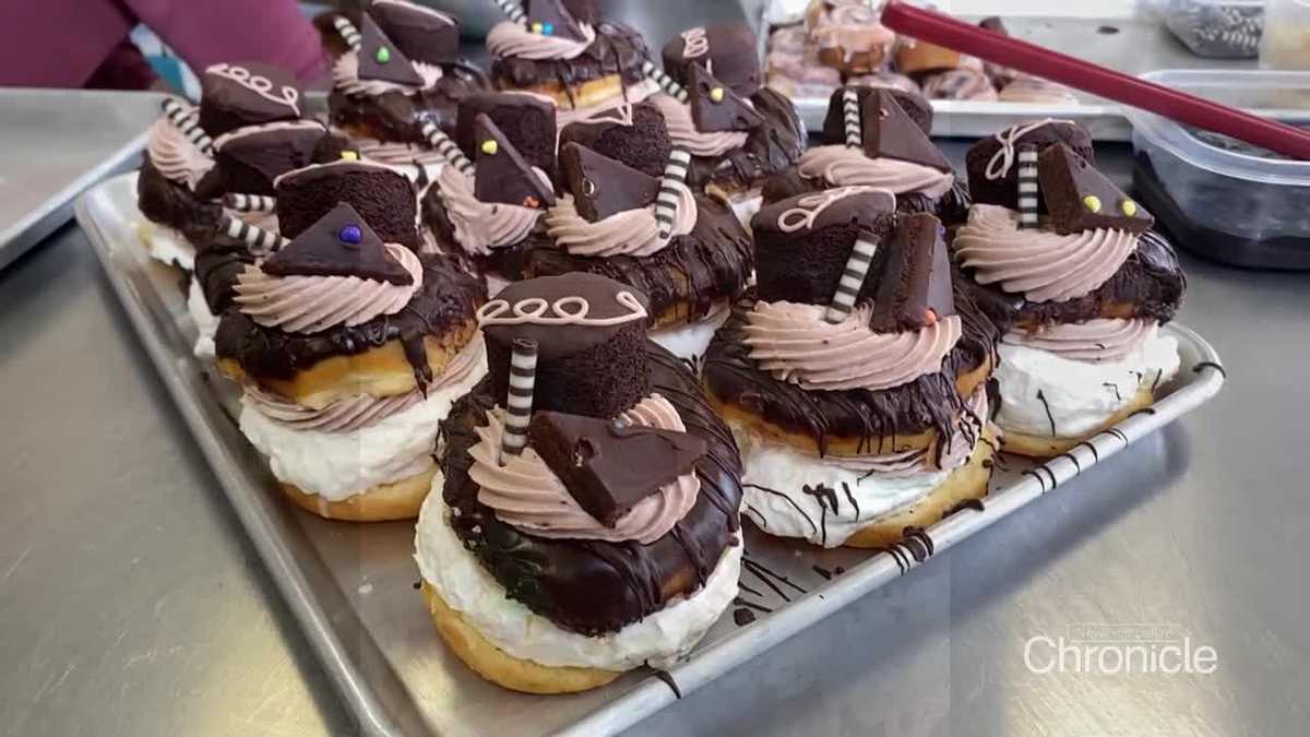 Get stuffed doughnuts or cronuts at these New Hampshire shops