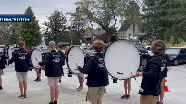 Students raise awareness for breast cancer by beating their drums - Vimarsana News