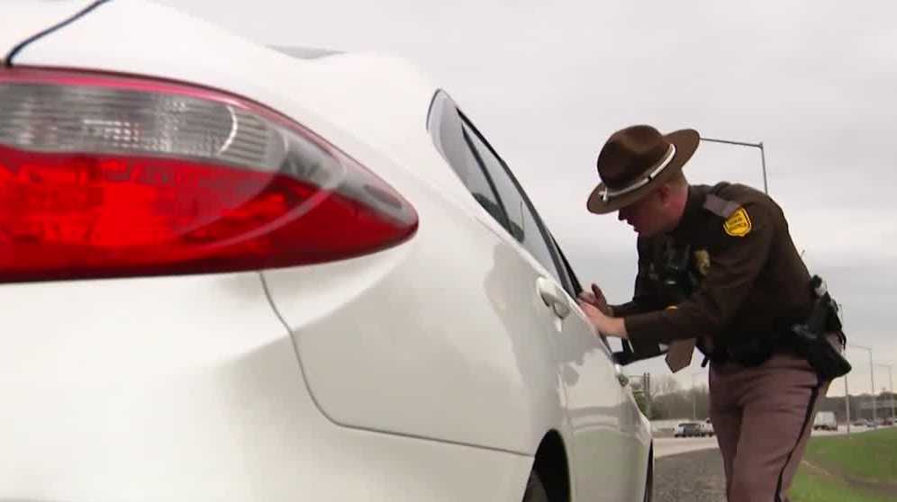 Iowa law enforcement cracks down on drivers using cellphones