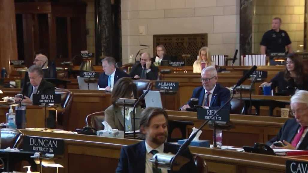 As Nebraska lawmakers send budget bills to governor's desk, some warn of future downturn