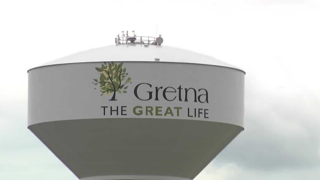 Will Gretna add a police department to the city as population rises?