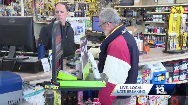 Extreme cold means big business for hardware store - Vimarsana News