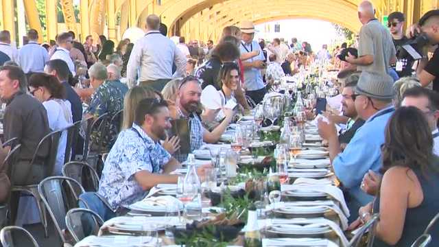Hundreds celebrate anniversary of Sacramento's Tower Bridge Dinner - Vimarsana News