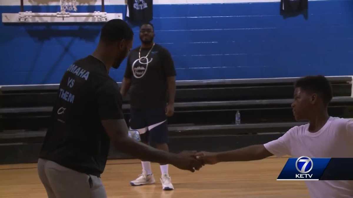 Skills Through Screens TraDeon Hollins Hosts Free Zoom Basketball Camp