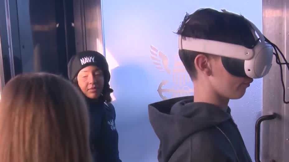 Mixed reality experience gives high schoolers in Sacramento County a feel for U.S. Navy jobs