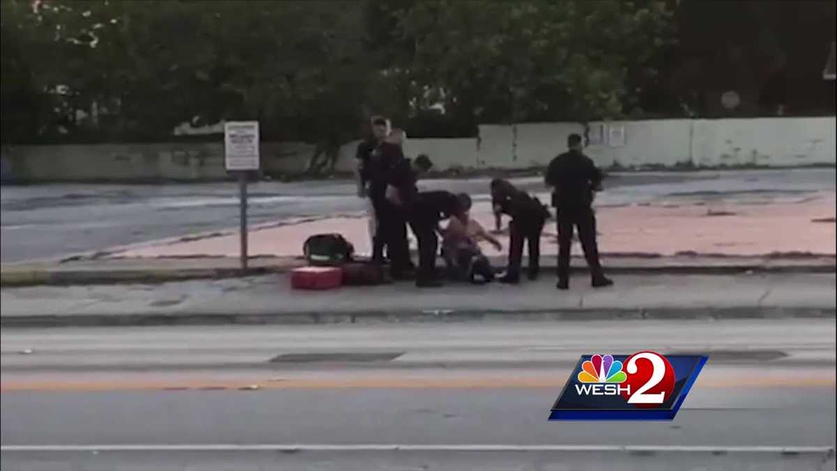 Gunmen still on the run after shooting in Subway parking lot