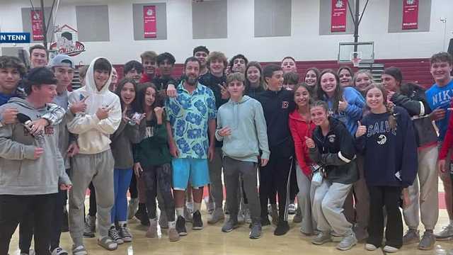Adam Sandler spotted in Manchester and Bedford in New Hampshire - Vimarsana News