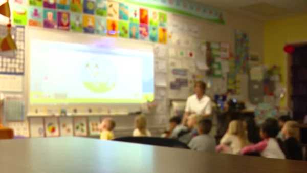 kcci investigates: marshalltown schools bring therapists into school