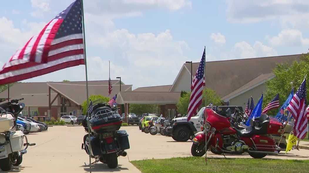 Family, friends, and veterans gather in Adel to honor Maj. Brad Hovey for his service