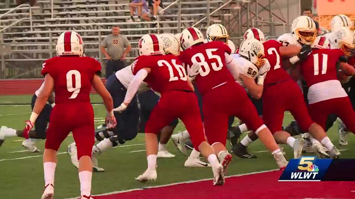 Milford Eagles 42, Walnut Hills Eagles 21