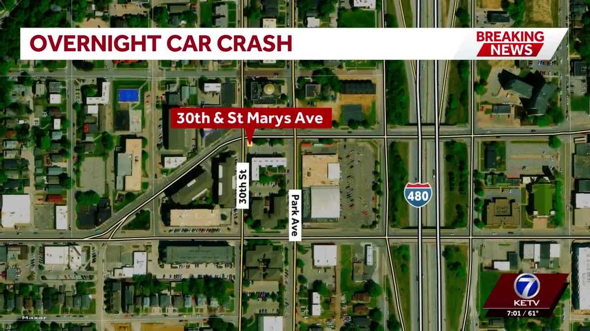 Two people injured in early-morning crash near I-480
