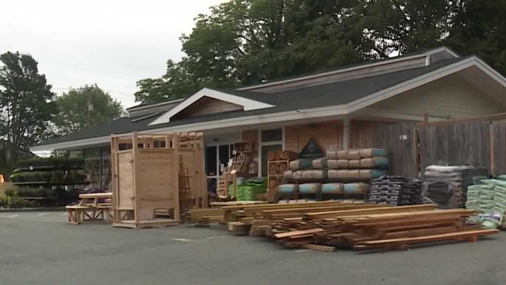 Cape Elizabeth lawsuit against lumber store remains on hold pending