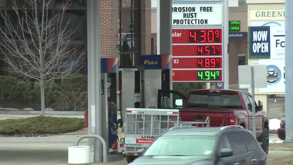 Gas prices reach record high in NH