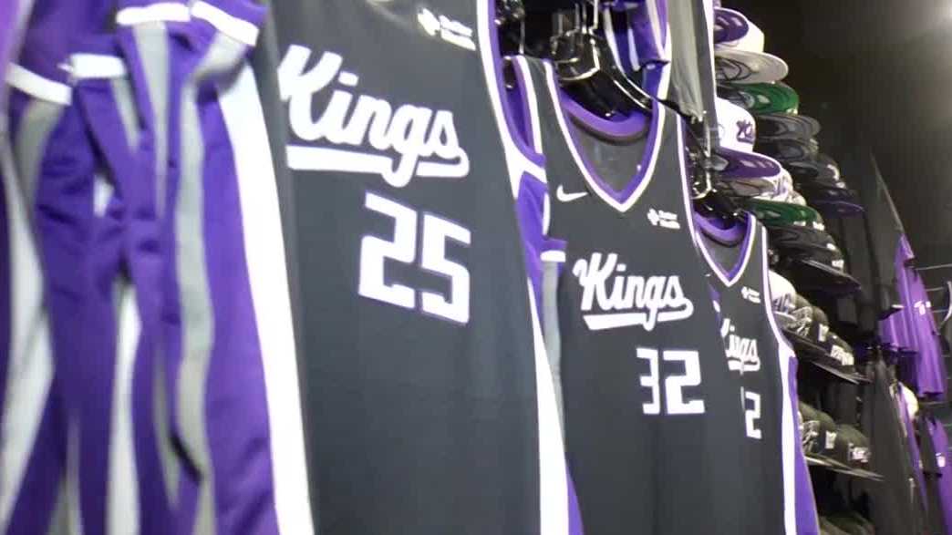 Downtown Sacramento businesses prepare for crowds ahead of Kings home opener