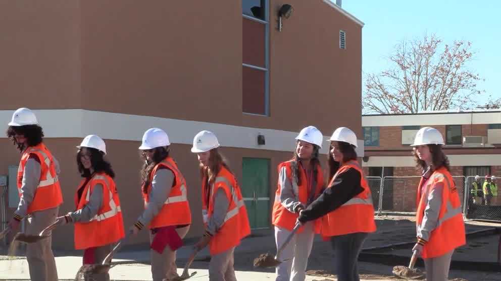 Albuquerque's School of Excellence expands to West Side with new campus