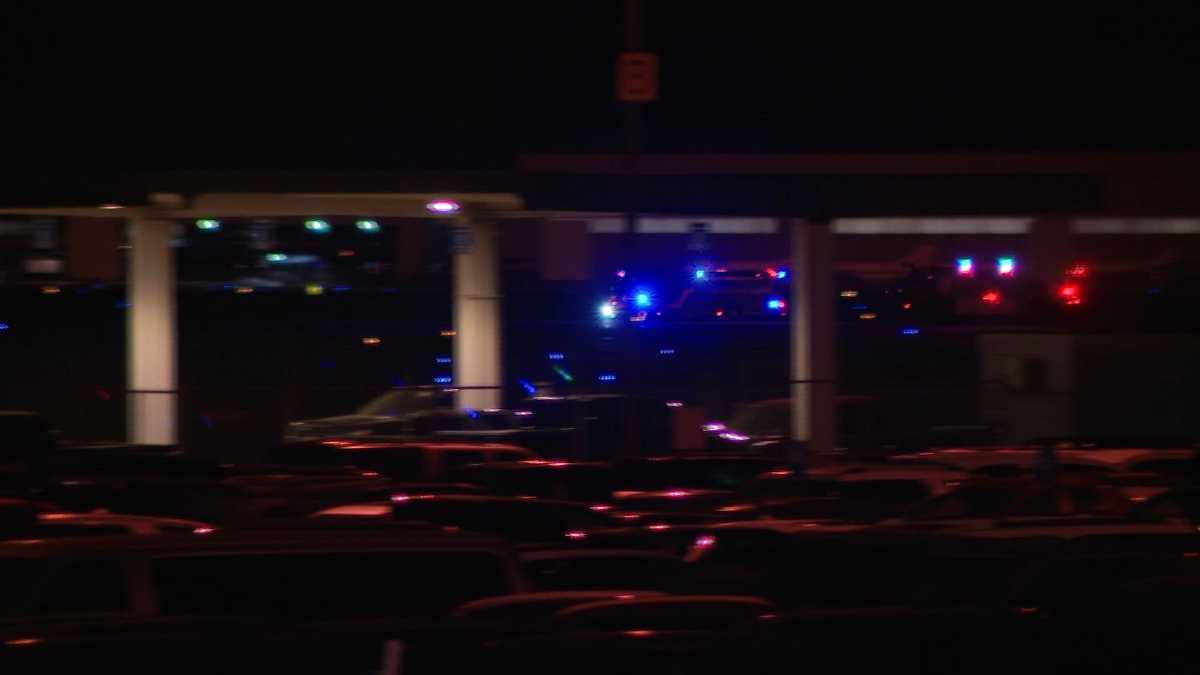 Airplane makes emergency landing in Omaha due to cracked window