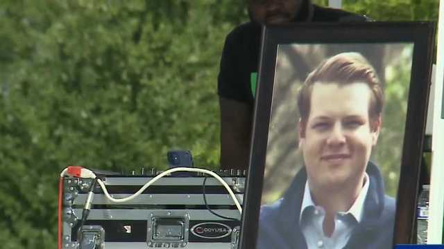 Inaugural 5k honors Louisville photographer Tyler Gerth 1-year after his death - Vimarsana News